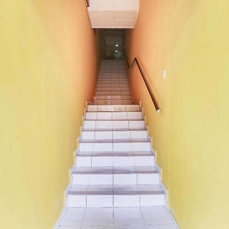 Oyo 89406 Lucky Budget Hotel Nilai Exterior foto
